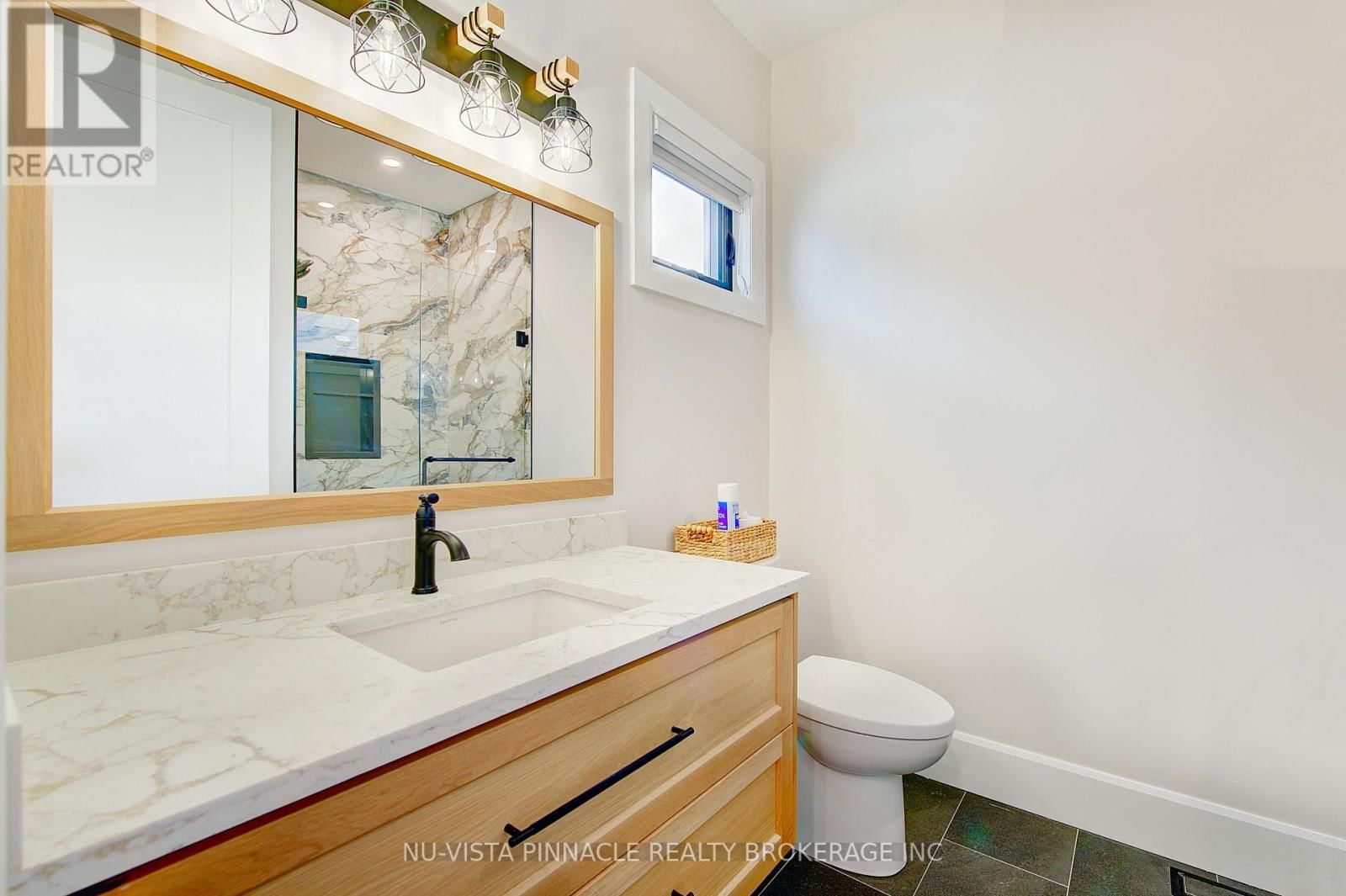 564 CREEKVIEW CHASE Image 29