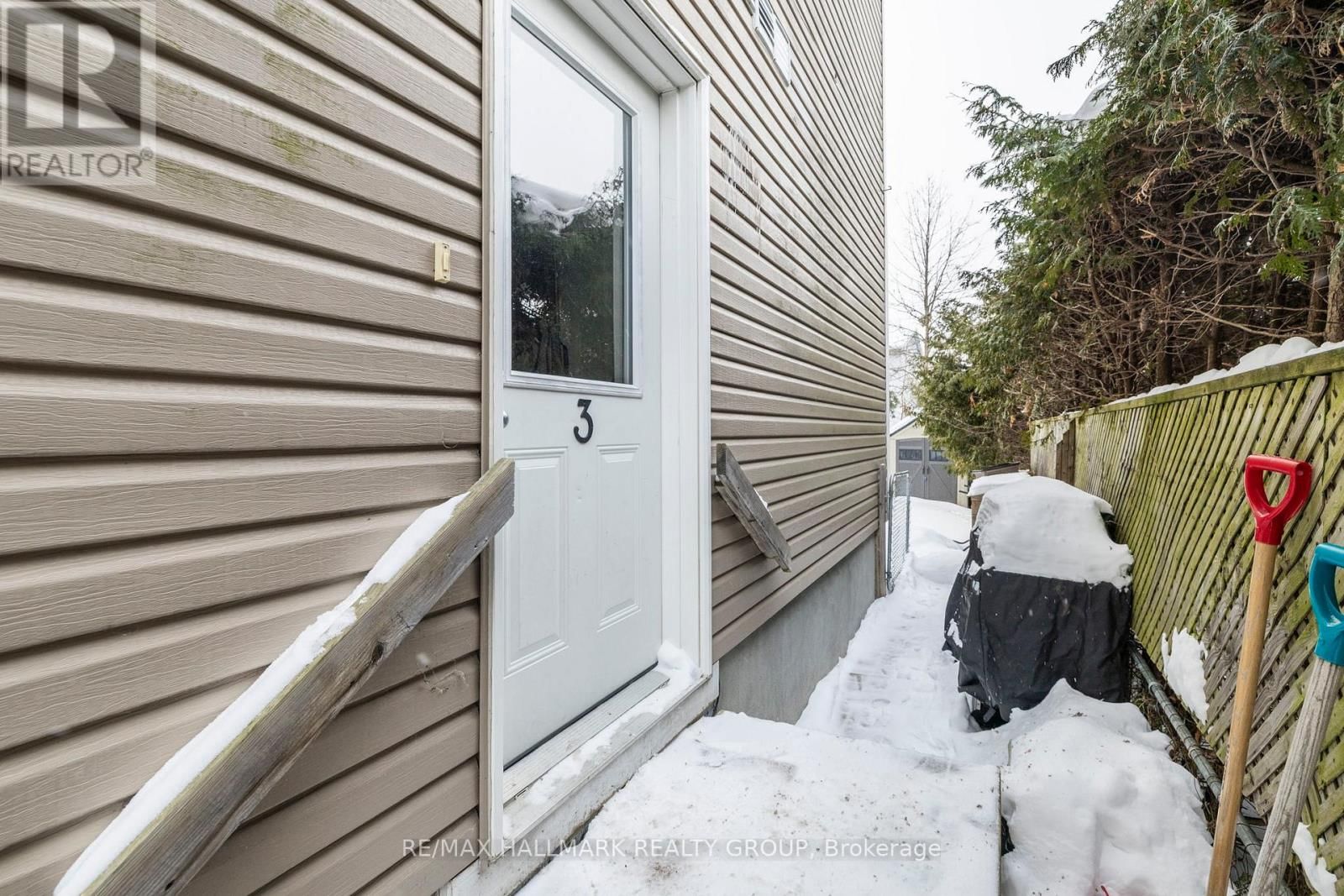 1796 DUMAS STREET Image 32