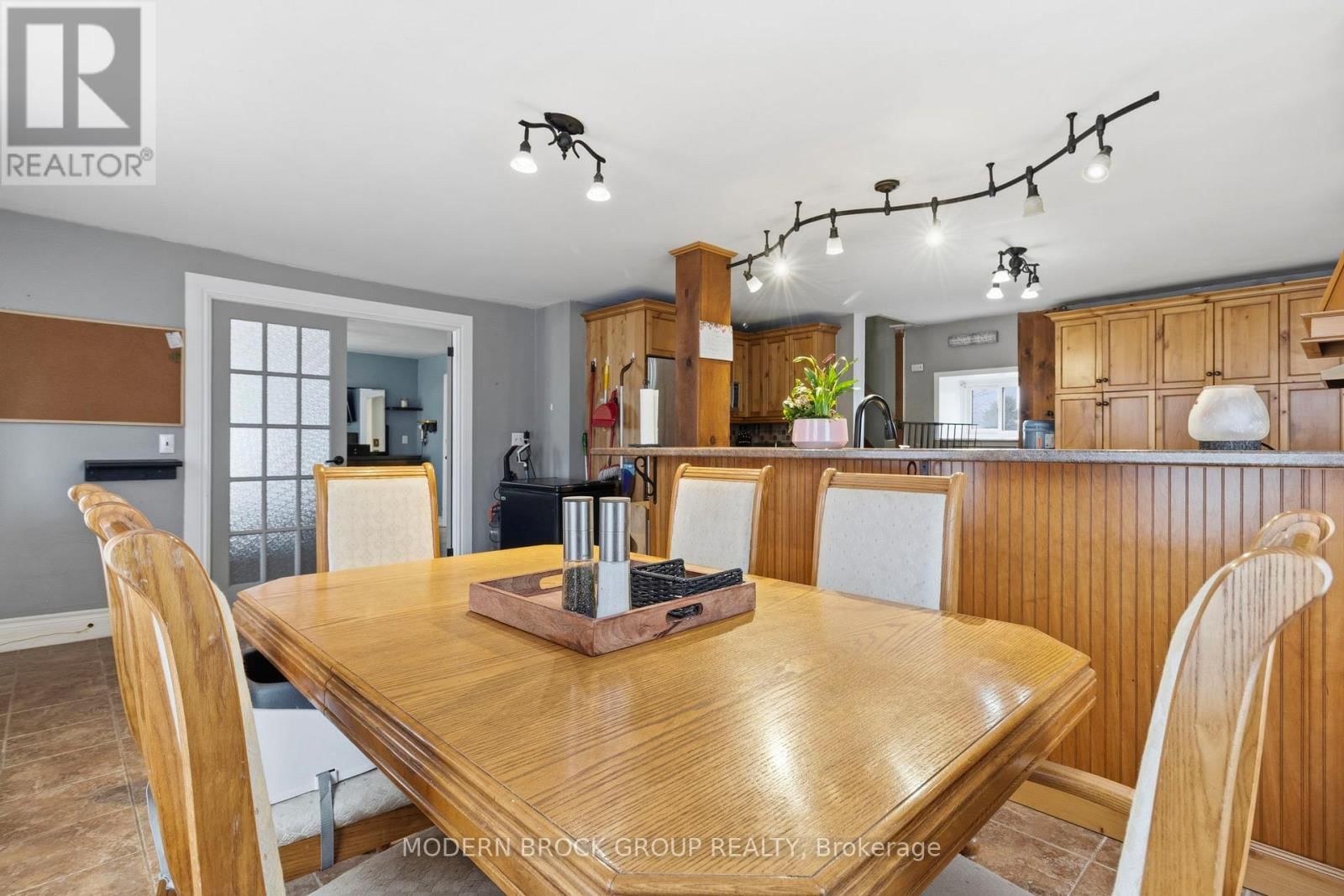 9358 GREENBUSH ROAD Image 18