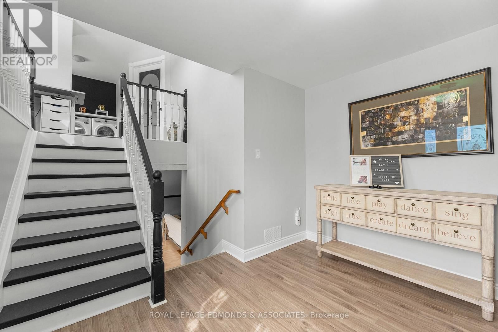 31 SILKE DRIVE Image 24