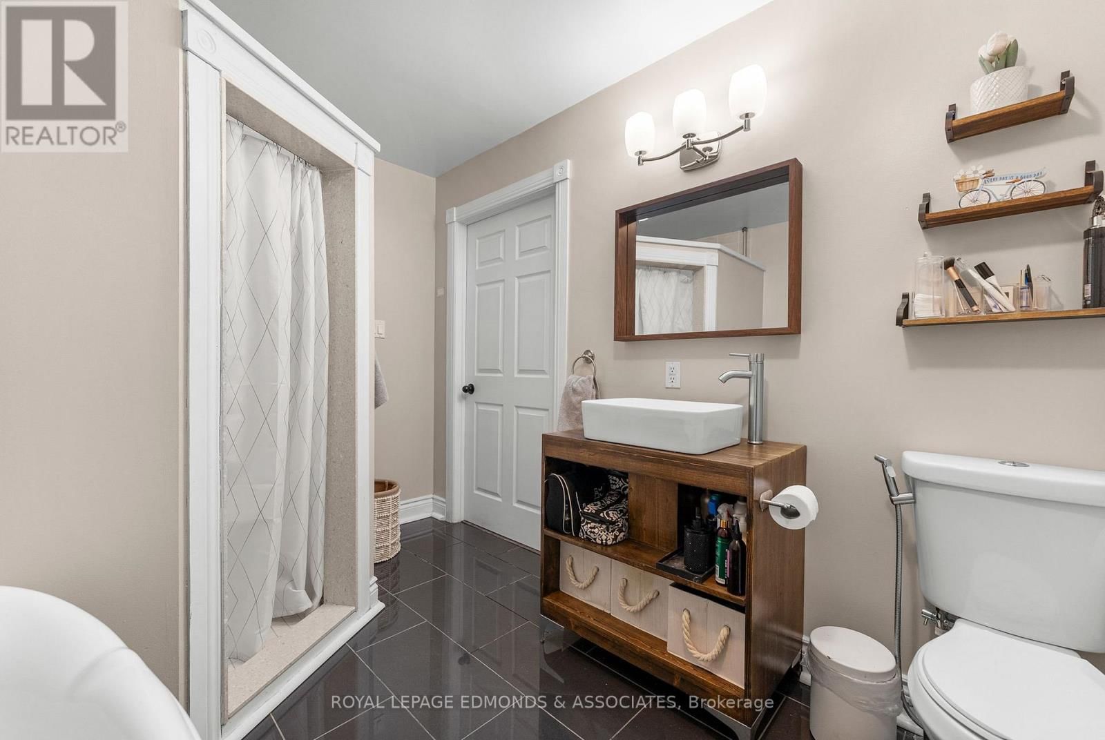 31 SILKE DRIVE Image 30