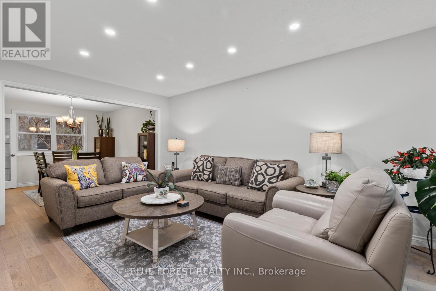 459 BILLYBROOK CRESCENT Image 5