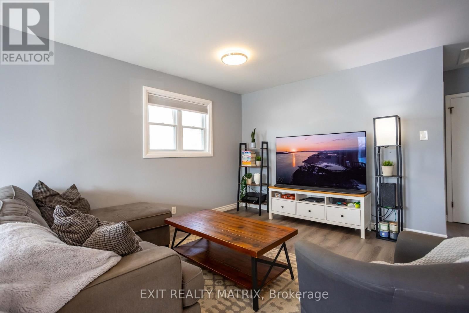 474 QUEEN STREET Image 6