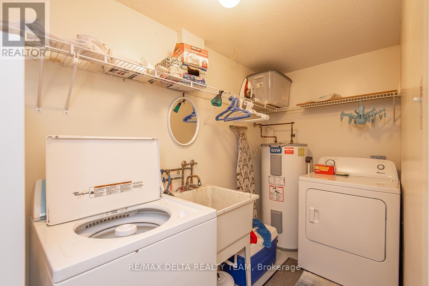 207 - 475 CANTEVAL TERRACE Image 27