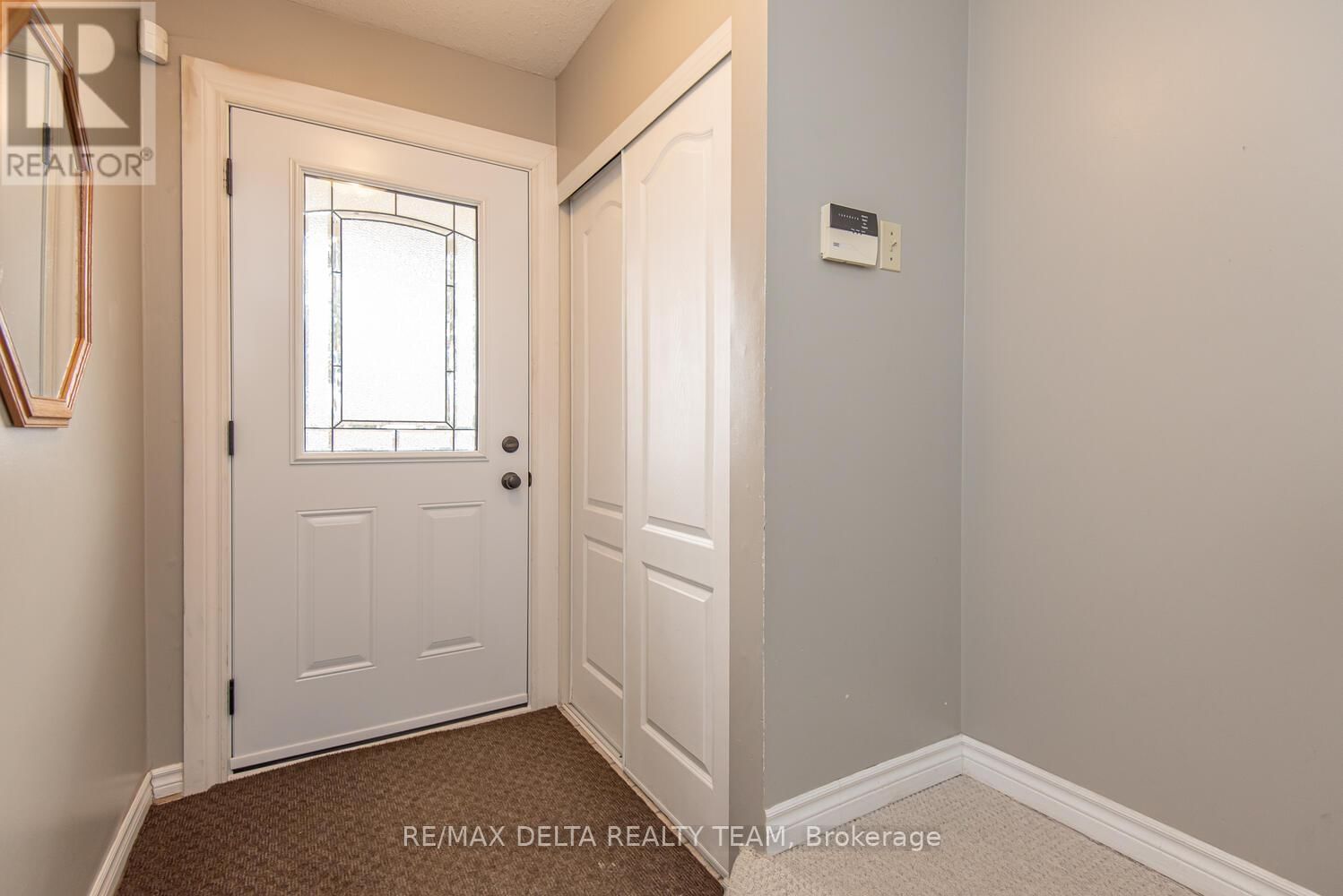 207 - 475 CANTEVAL TERRACE Image 3