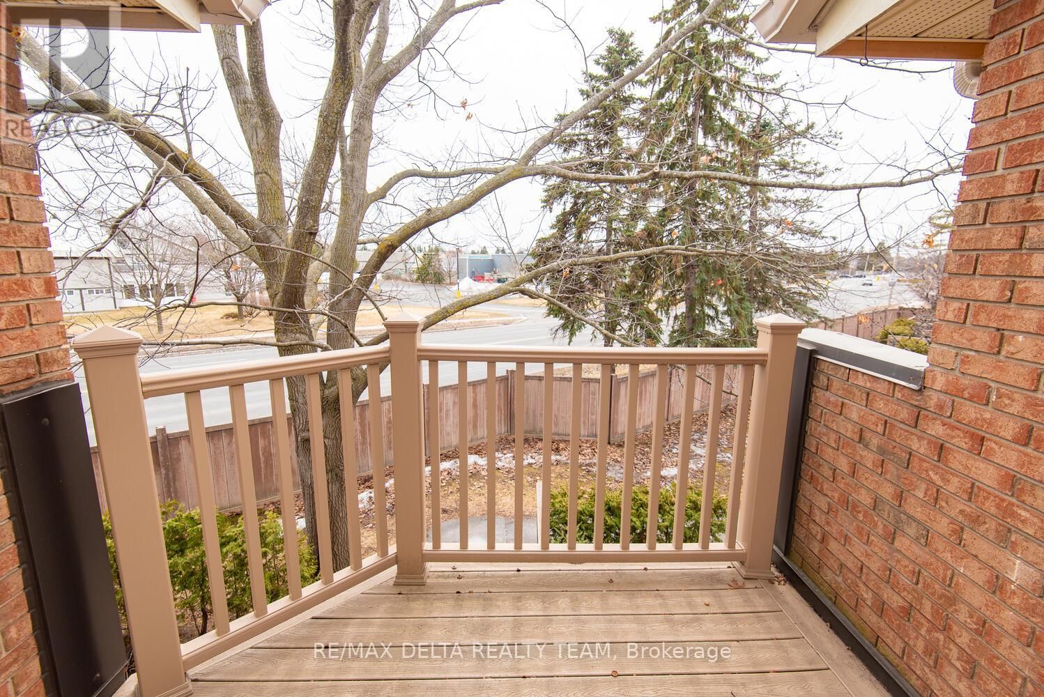 207 - 475 CANTEVAL TERRACE Image 31