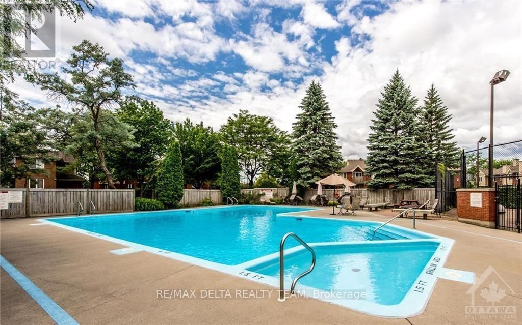 207 - 475 CANTEVAL TERRACE Image 33