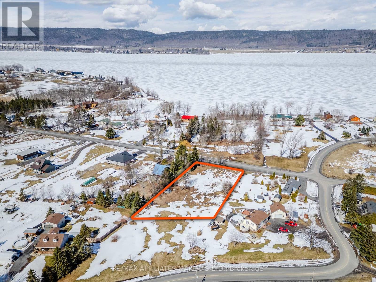 2903 CHARTRAND STREET Image 7