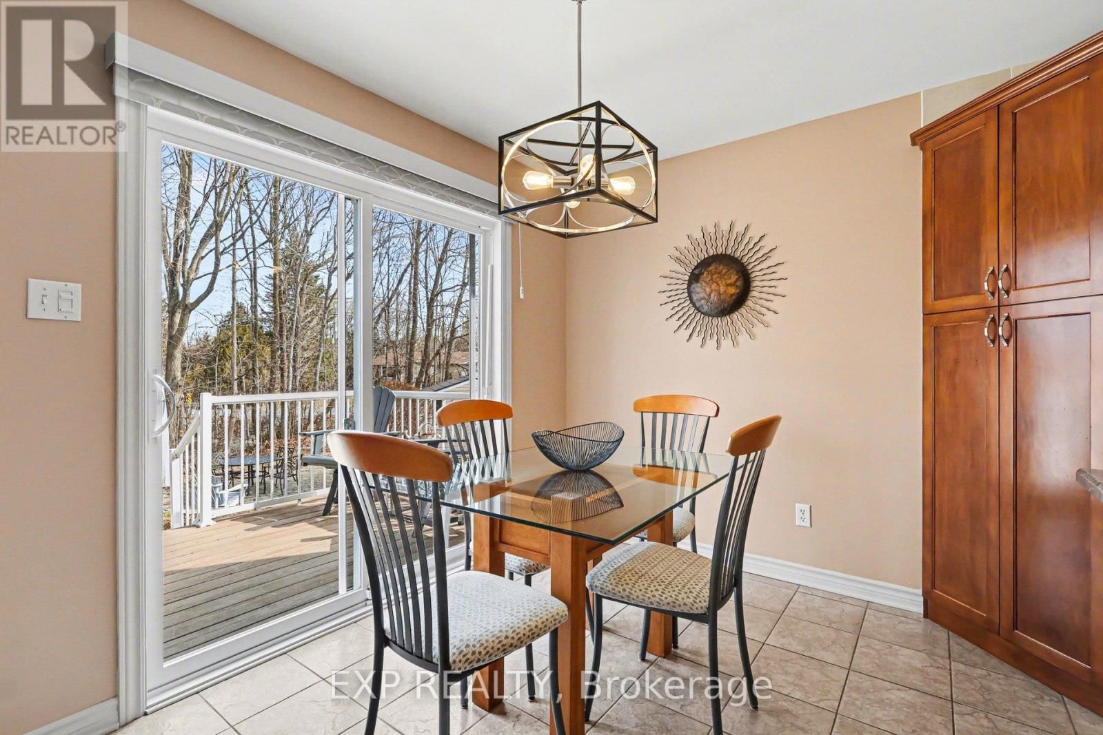 91 REMBRANDT DRIVE Image 14