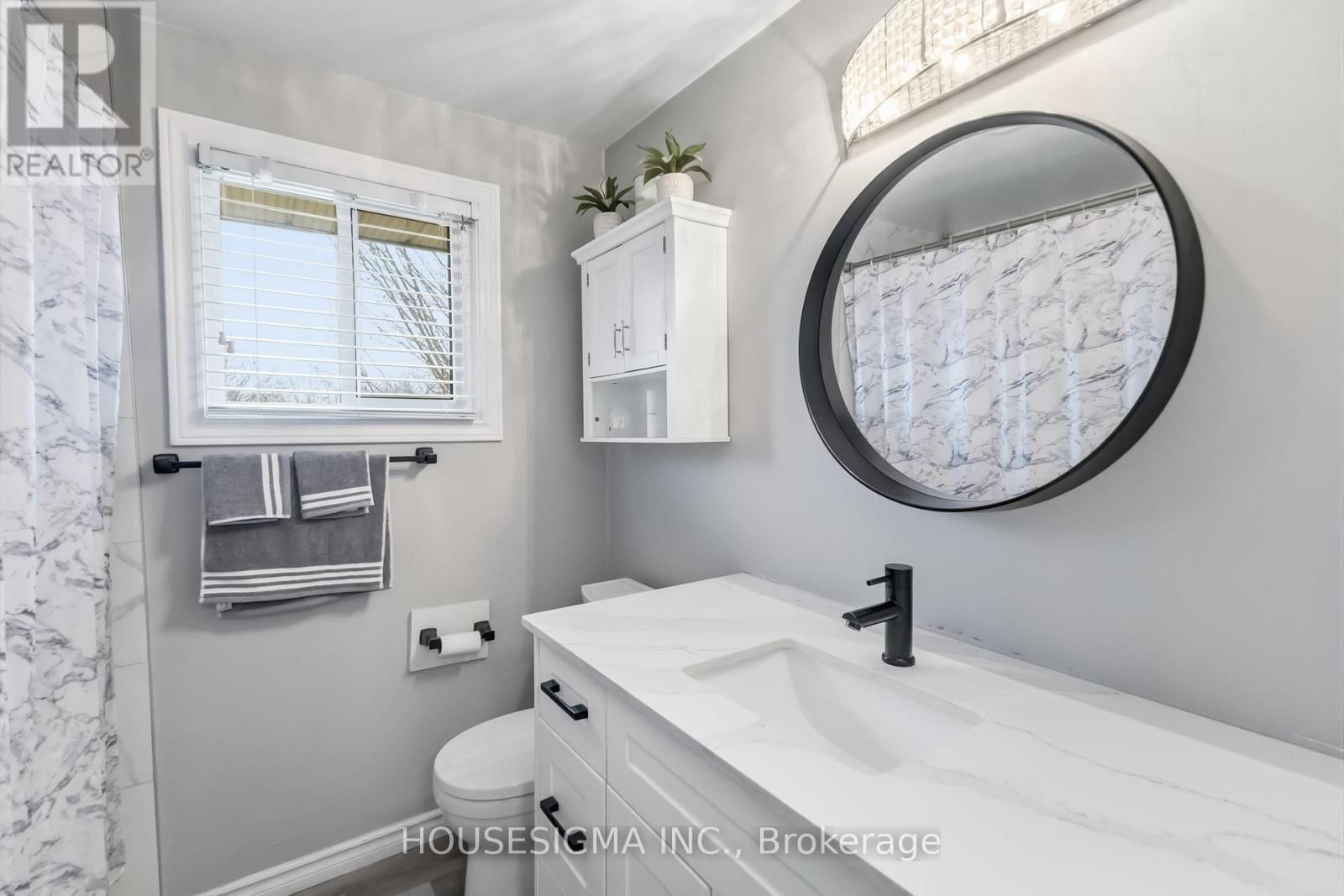 861 DEARNESS DRIVE Image 25