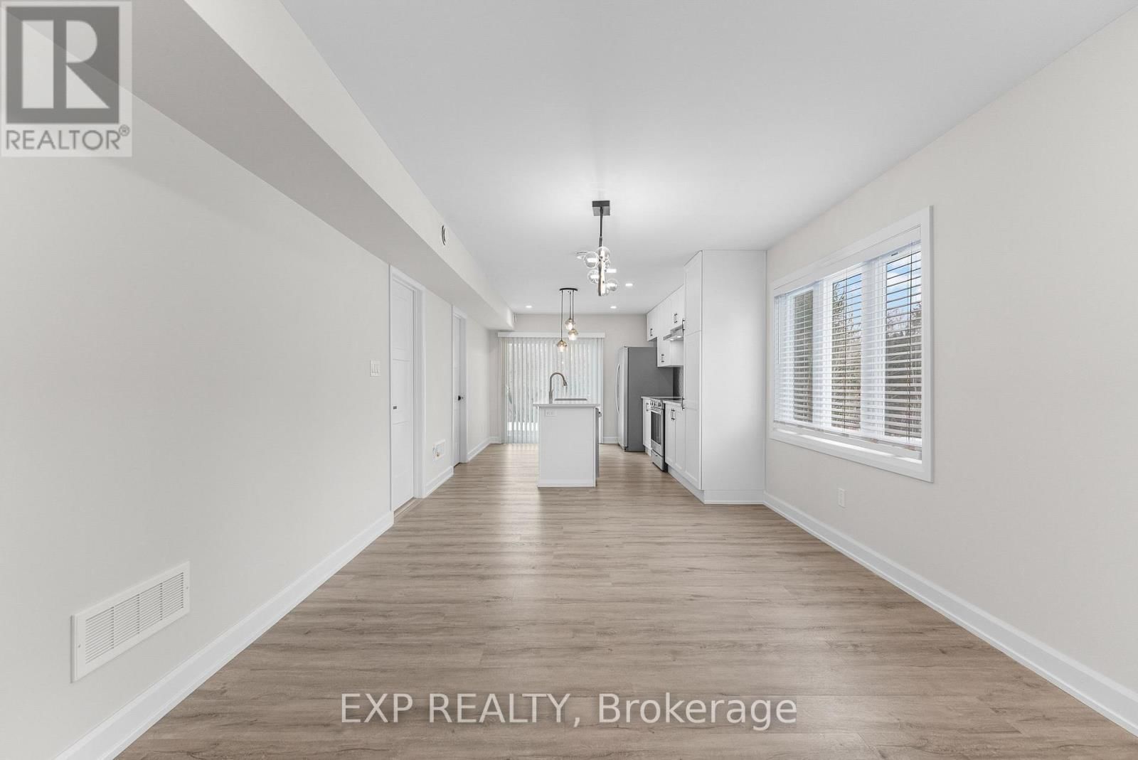 15 ZILNEY STREET Image 8