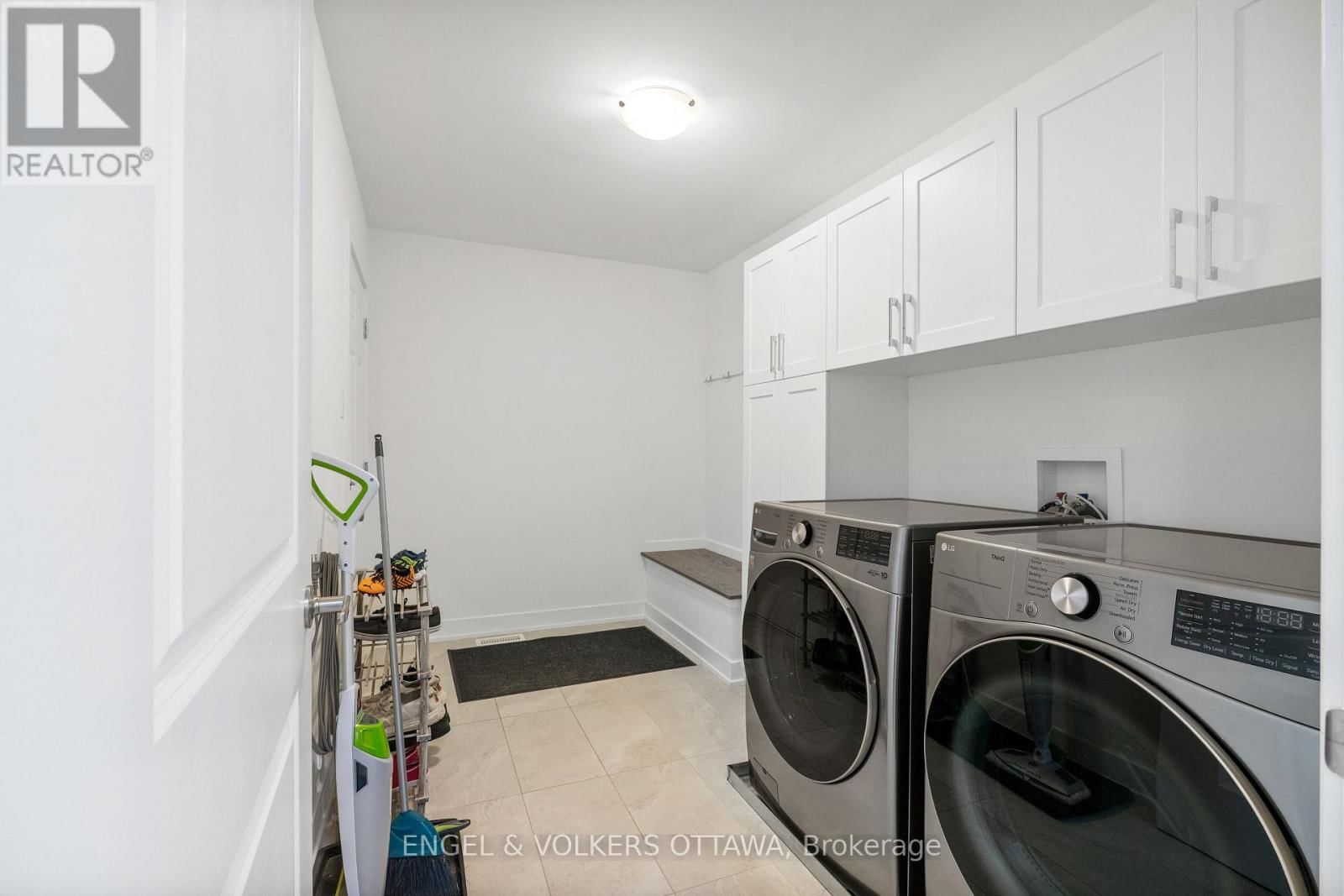 779 OVATION GROVE Image 20