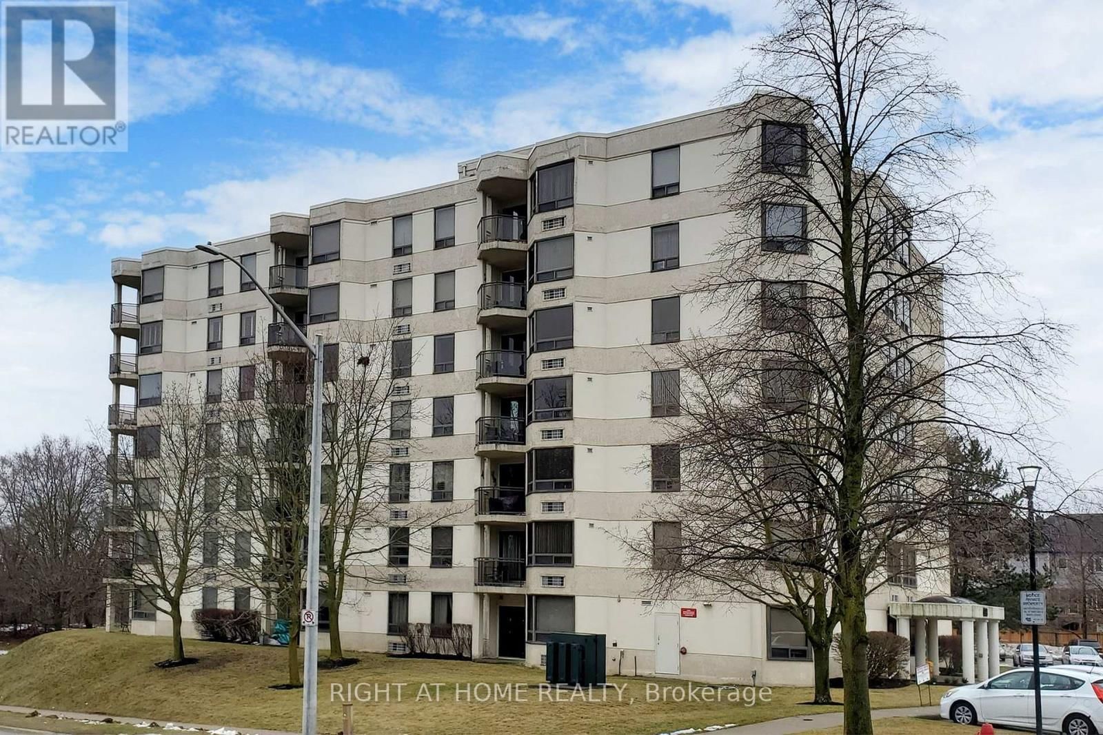 403 - 688 PRESTON PARKWAY Image 17