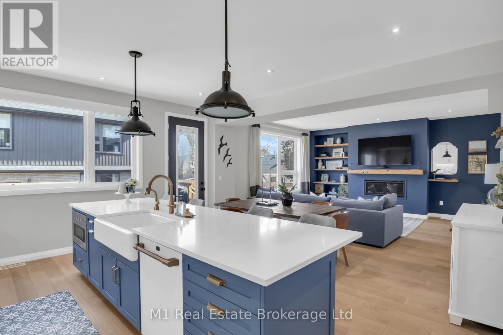 25 CREEKSIDE TERRACE Image 19