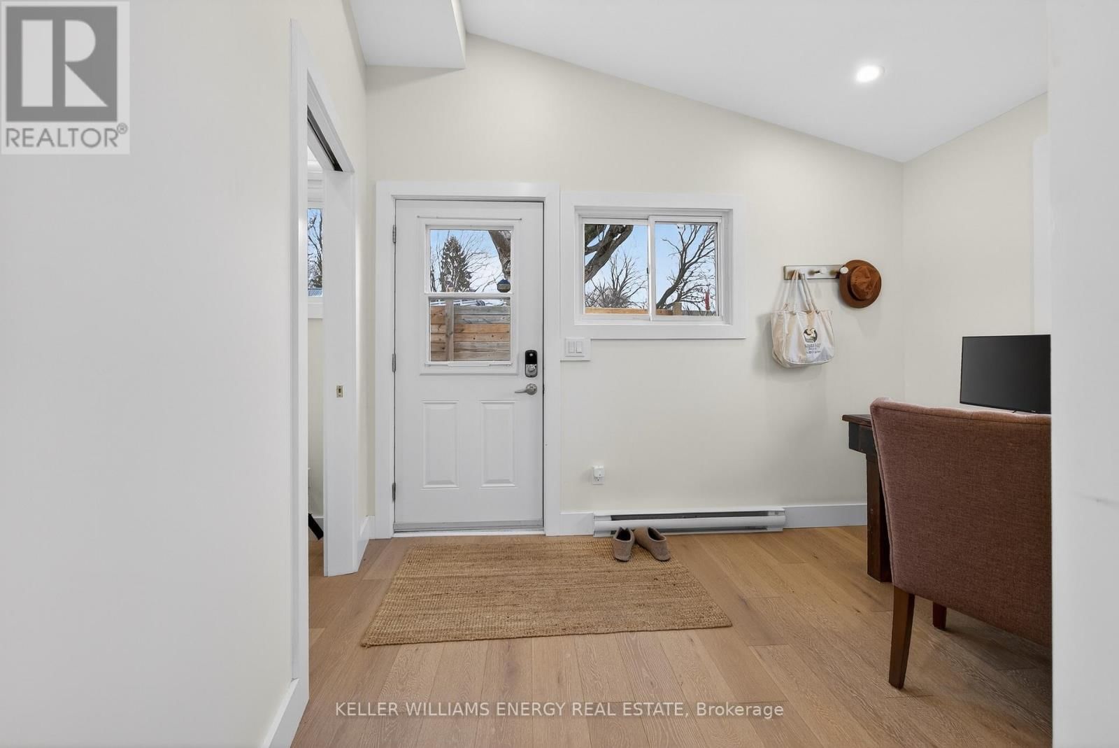 1071C LAKESIDE DRIVE Image 21