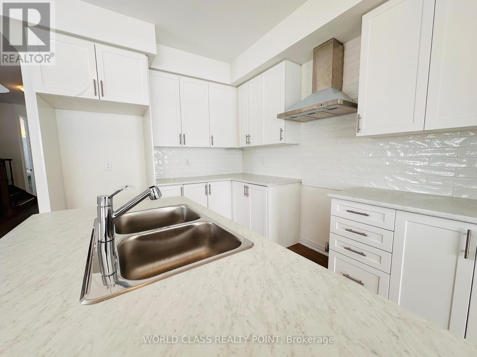 153 WILMOT ROAD Image 17