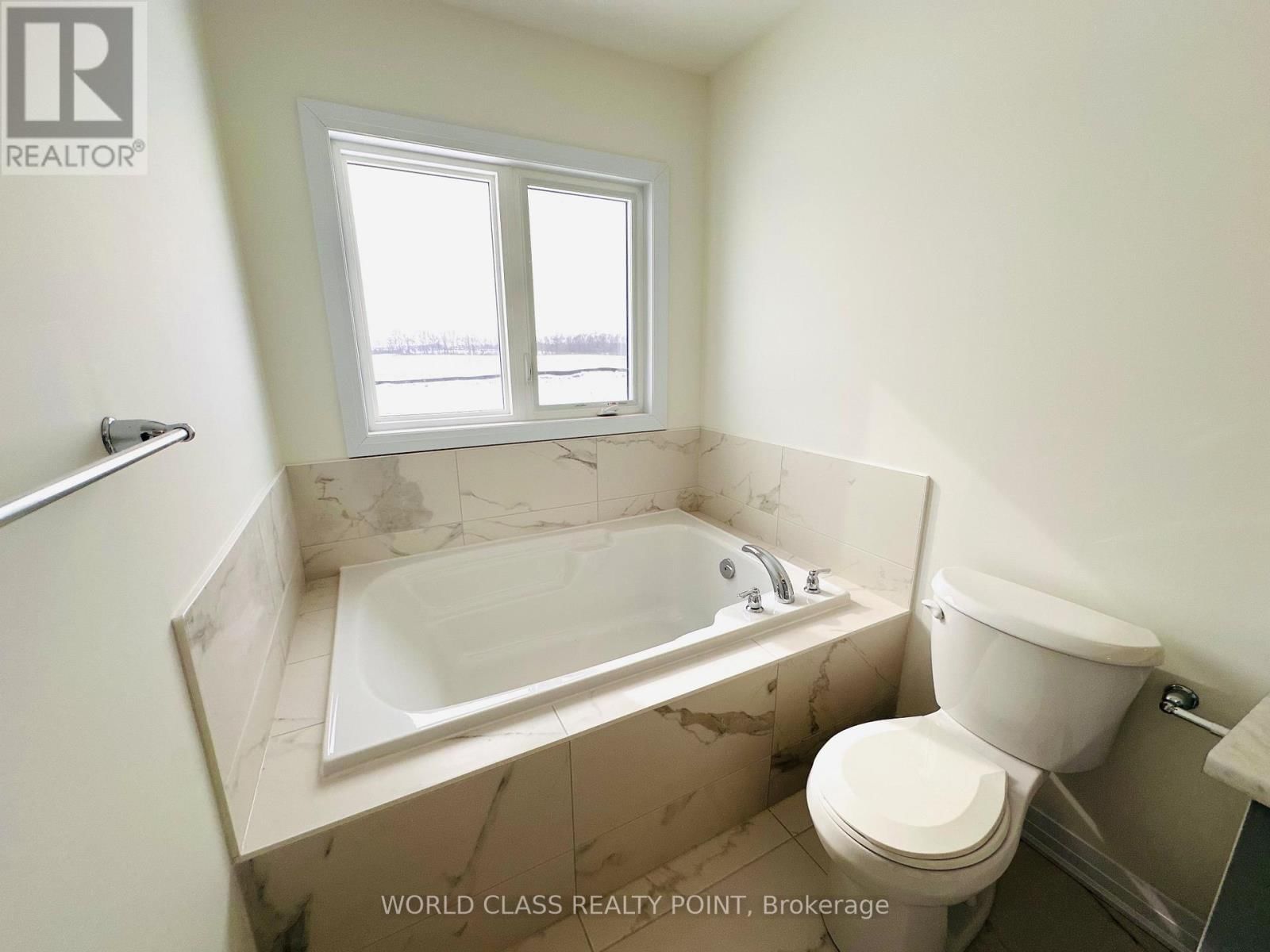 153 WILMOT ROAD Image 31