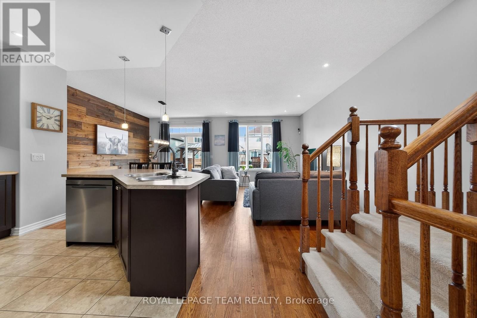 336 GLENBRAE AVENUE Image 11