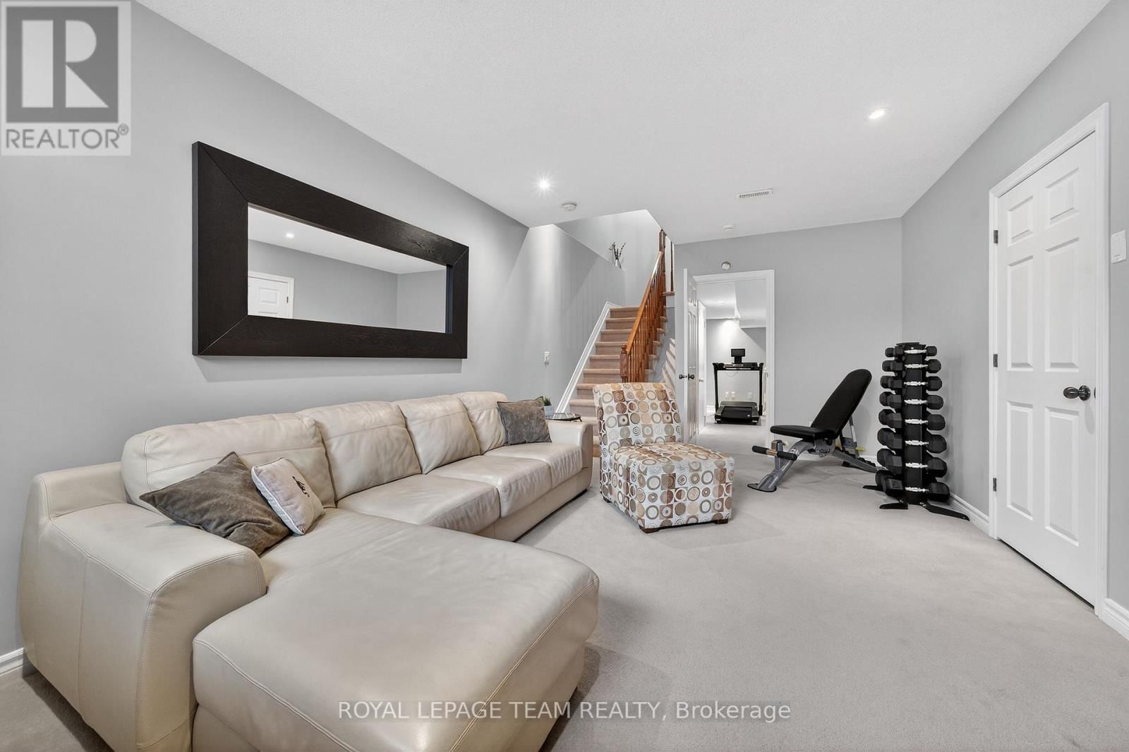 336 GLENBRAE AVENUE Image 36