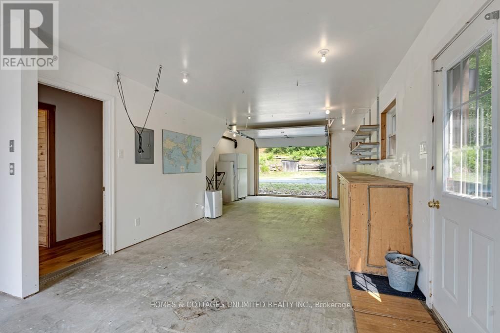 185 MAPLE HOLLOW DRIVE Image 33