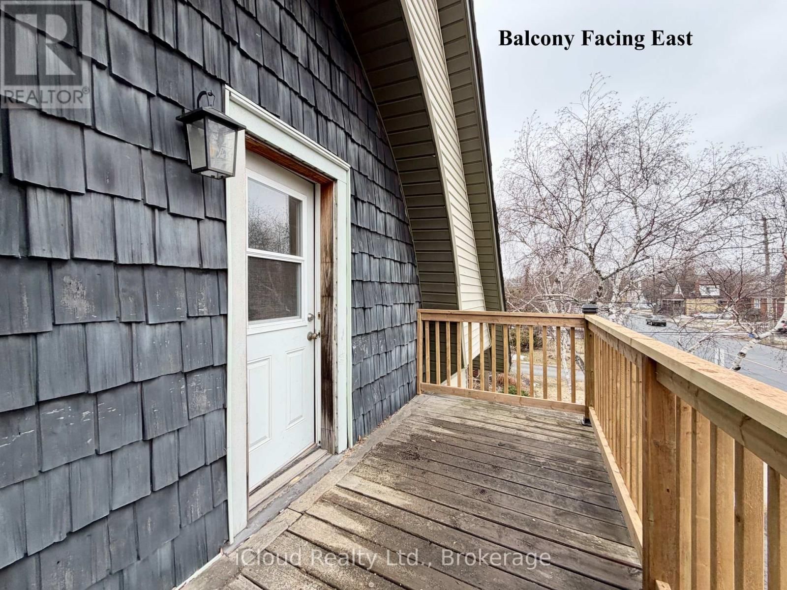 405 UPPER WENTWORTH STREET Image 21