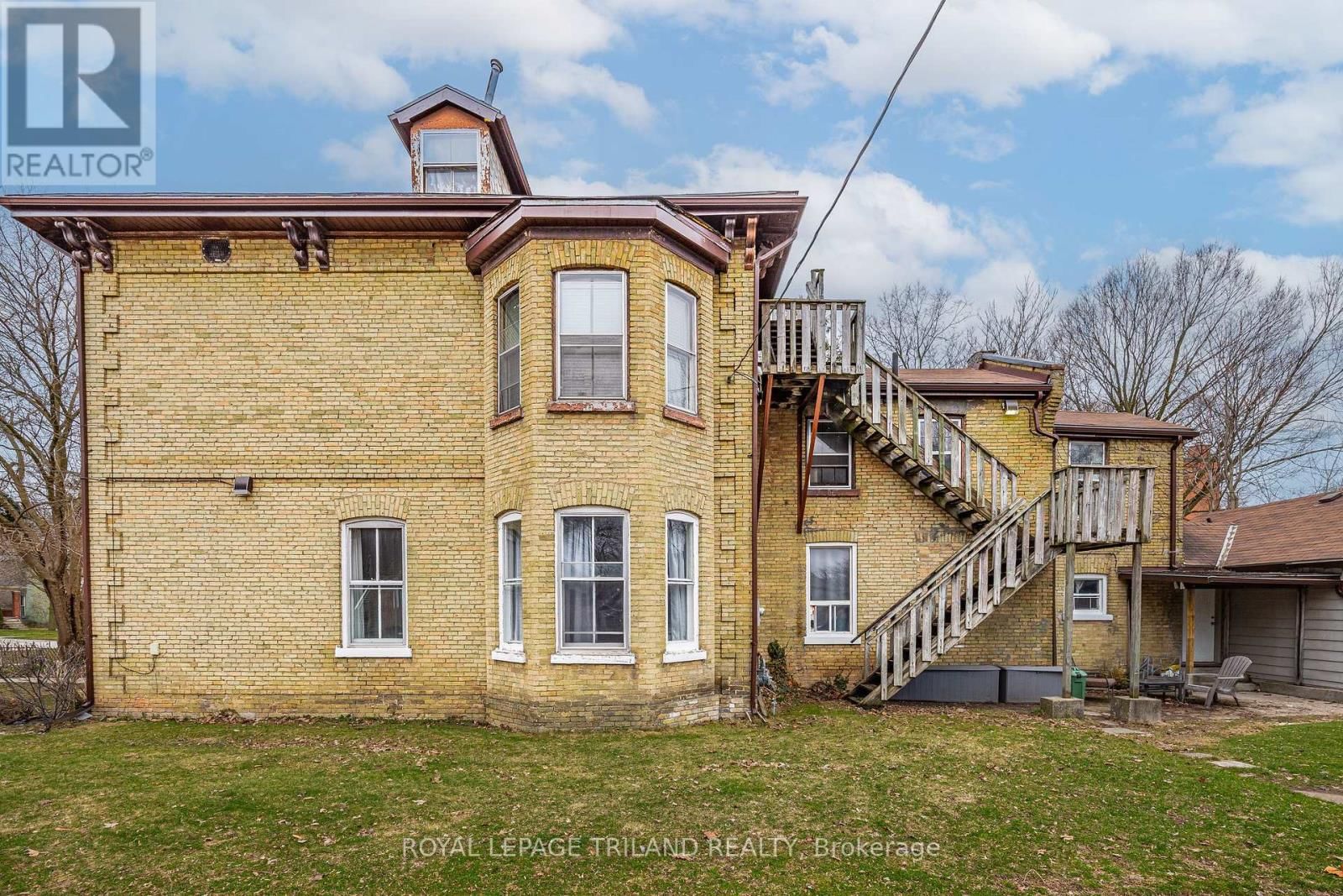 434 DUFFERIN AVENUE Image 24