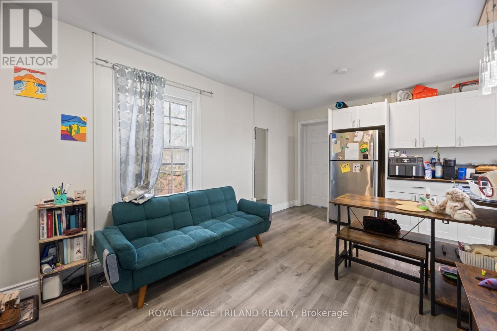 434 DUFFERIN AVENUE Image 14