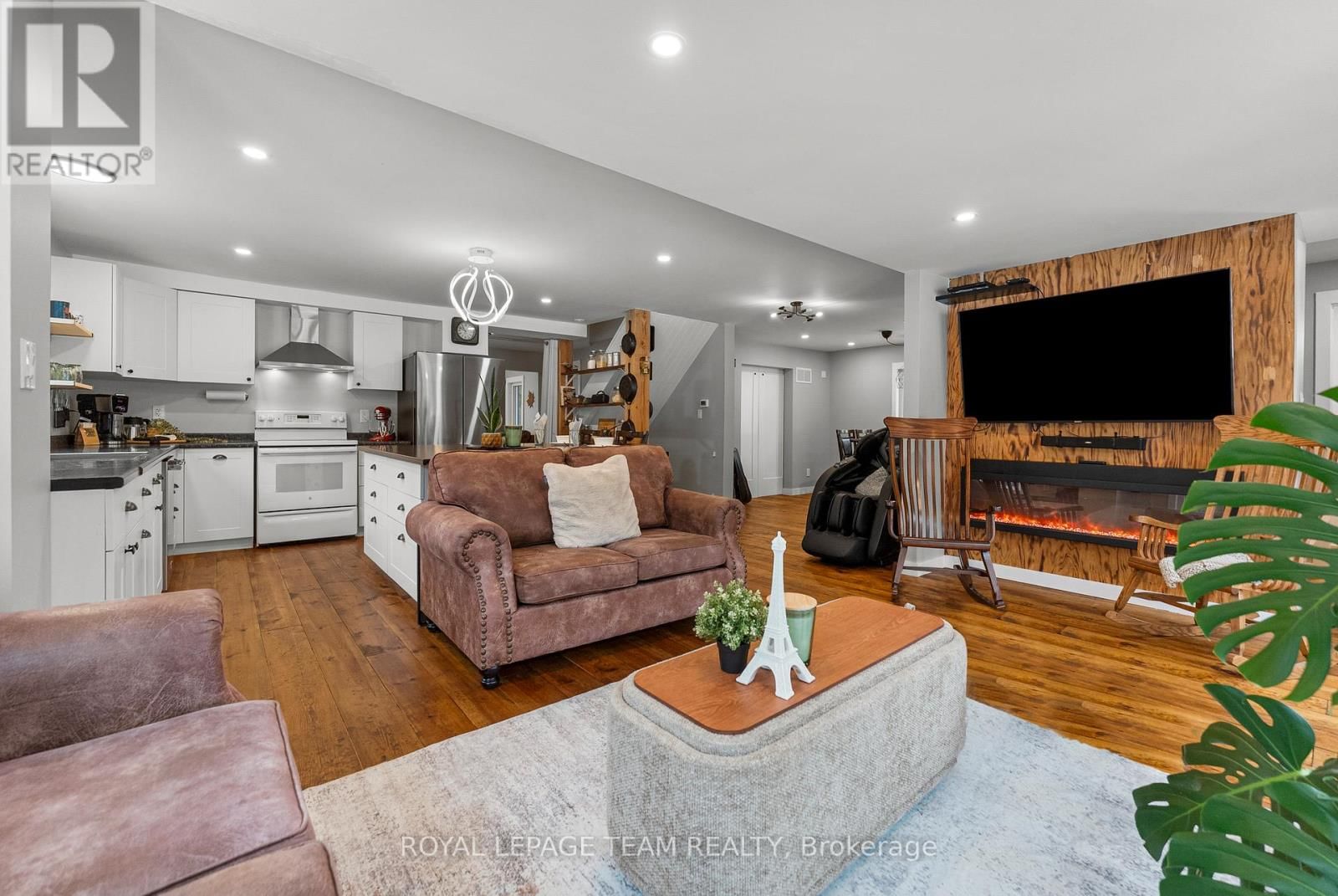 32779 HIGHWAY 17 Image 21