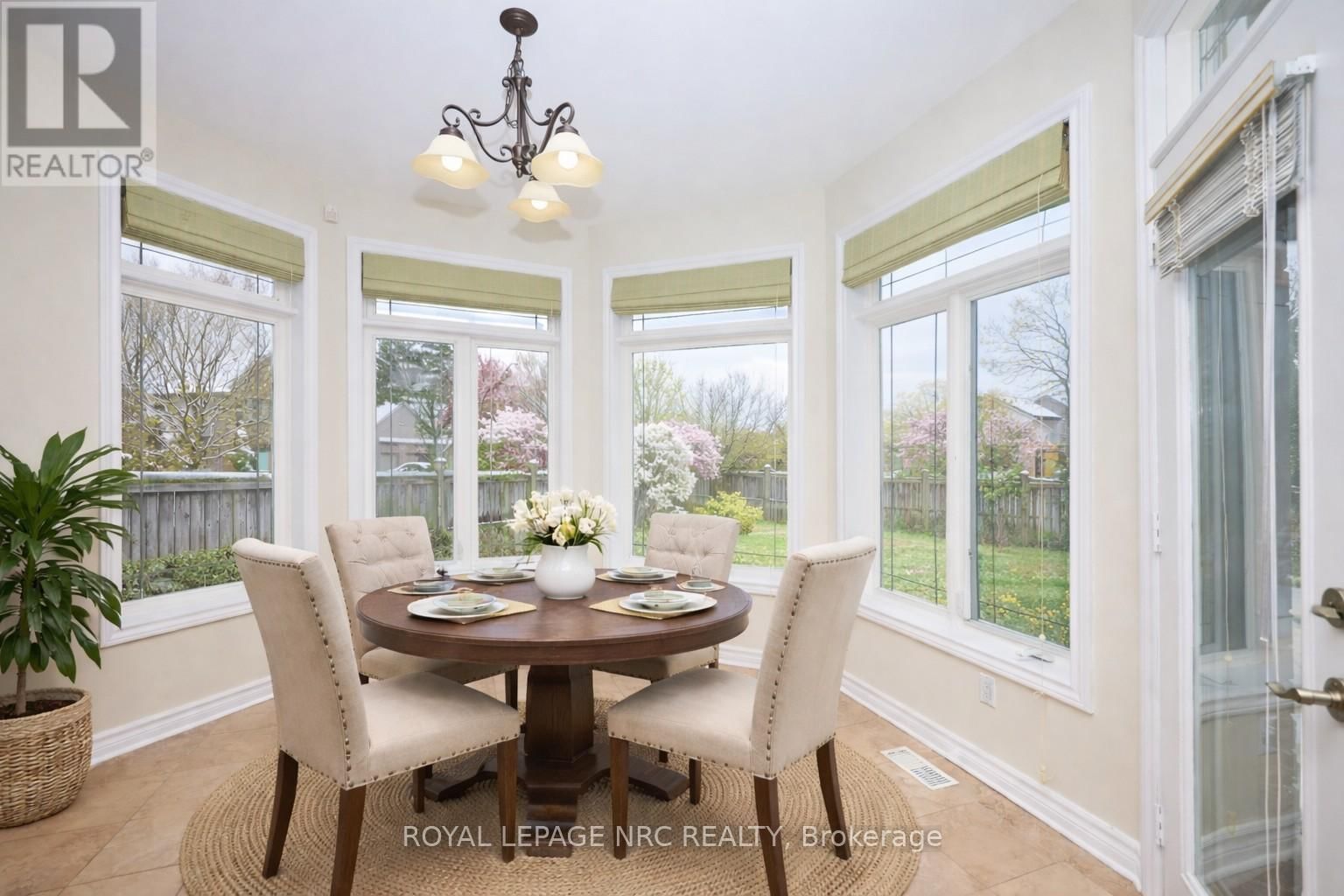 45 TIMBER CREEK CRESCENT Image 18