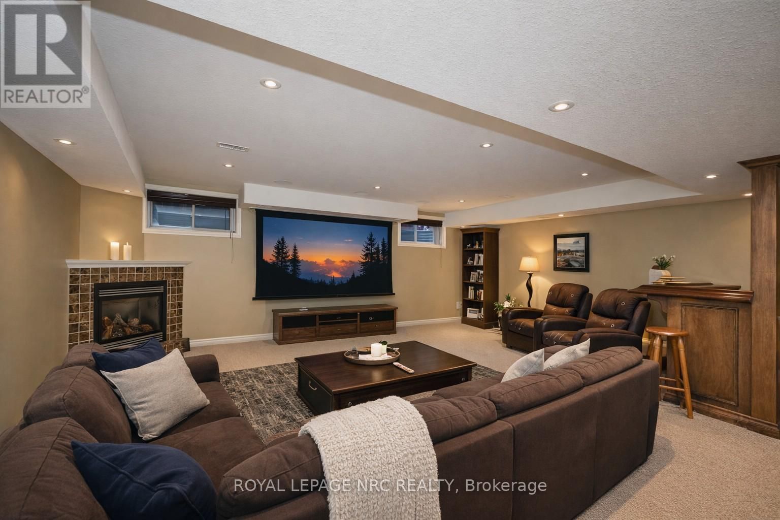 45 TIMBER CREEK CRESCENT Image 41