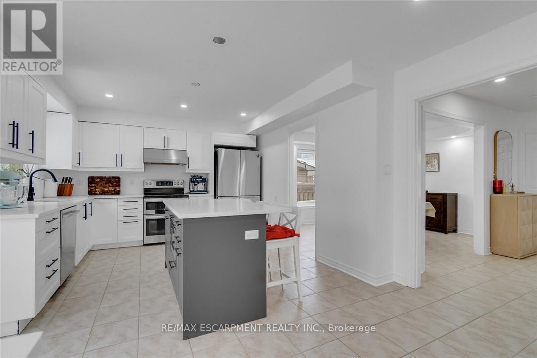 191 HAWKSWOOD TRAIL Image 15