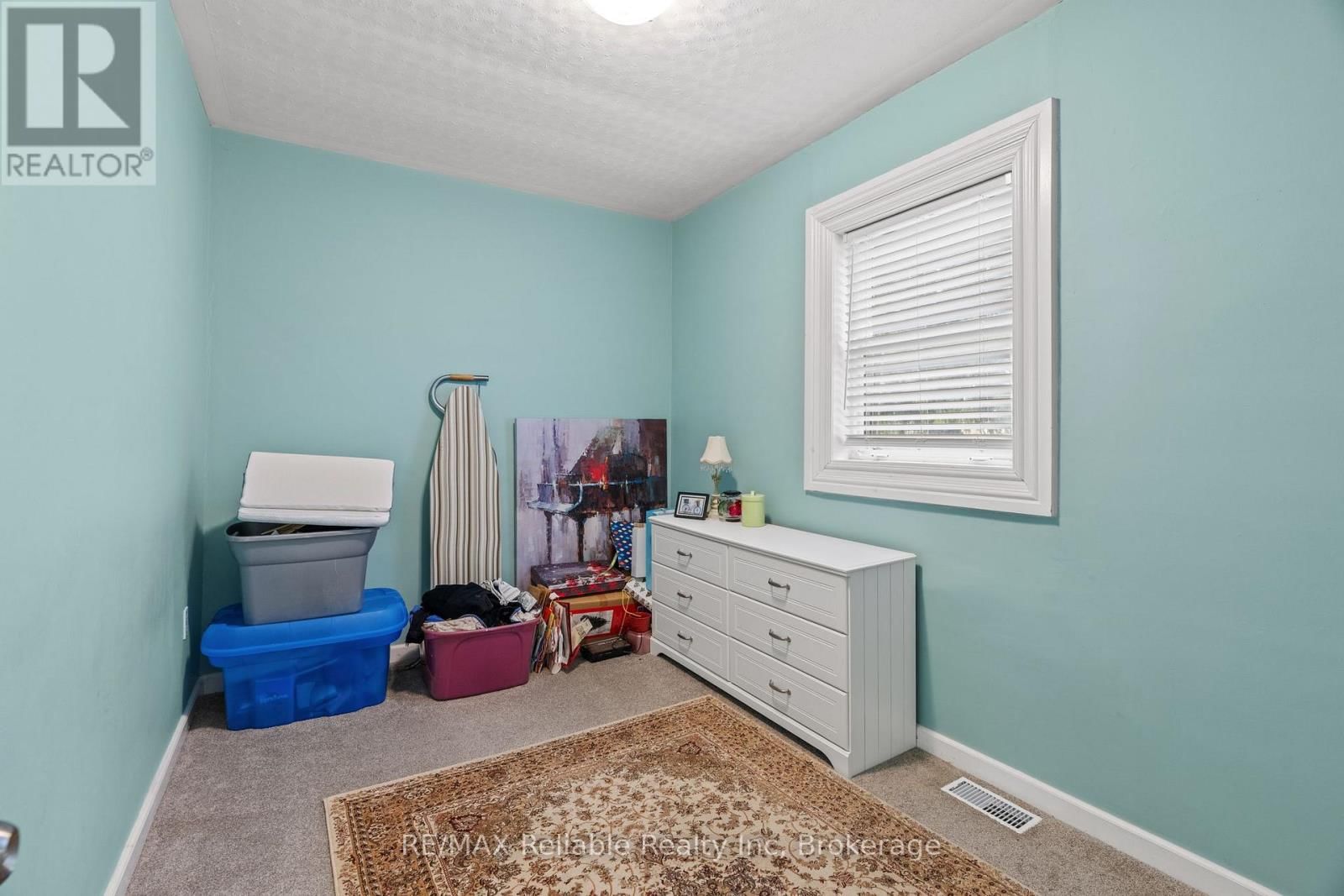 122 VICTORIA STREET Image 17