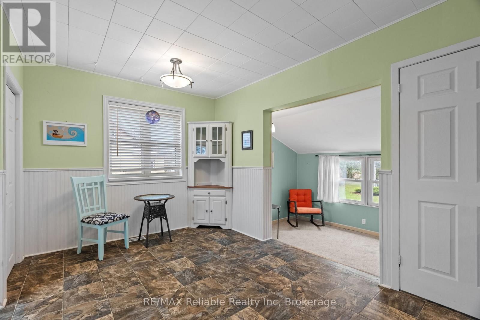 122 VICTORIA STREET Image 22