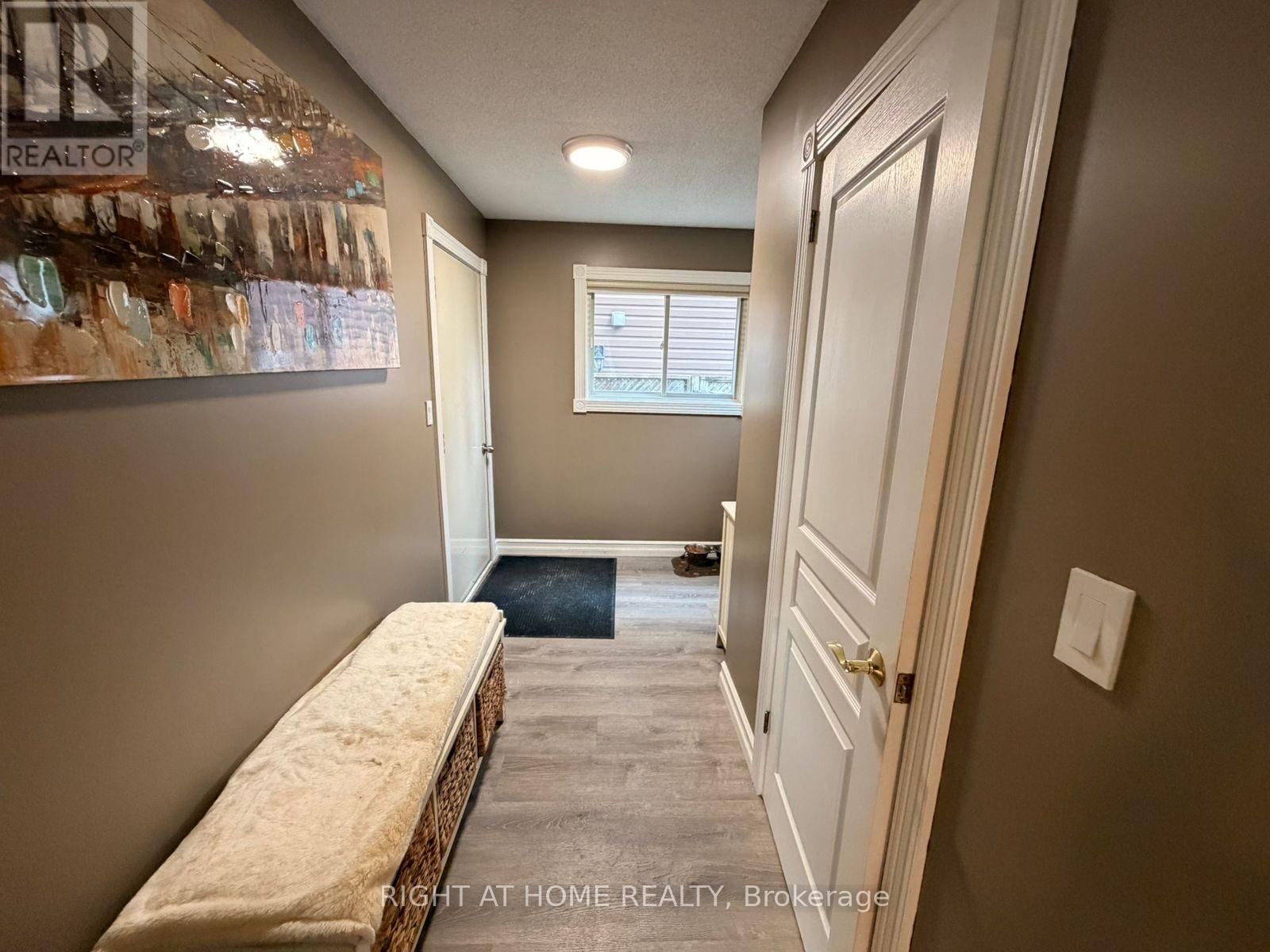 786 8TH STREET EAST Image 21