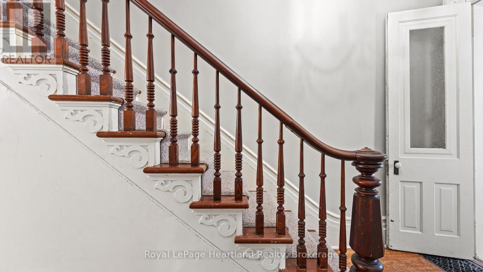 190 ALBERT STREET Image 12