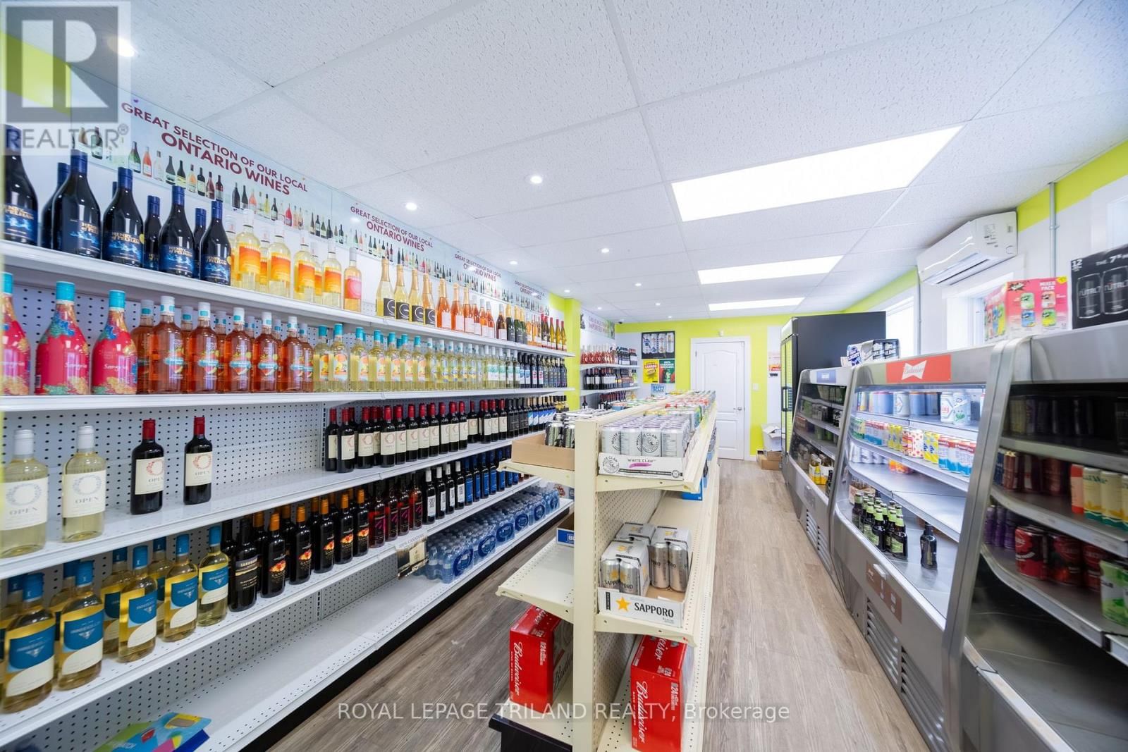 71146 BLUEWATER HIGHWAY Image 14