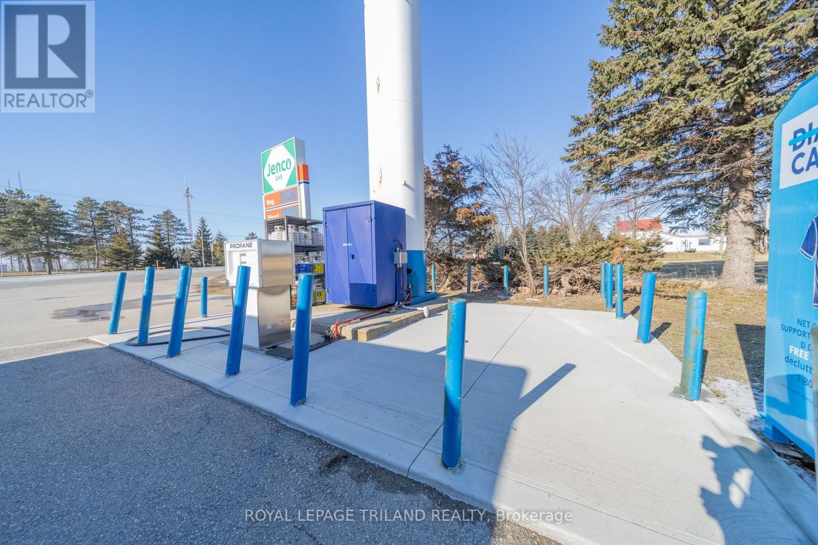 71146 BLUEWATER HIGHWAY Image 44