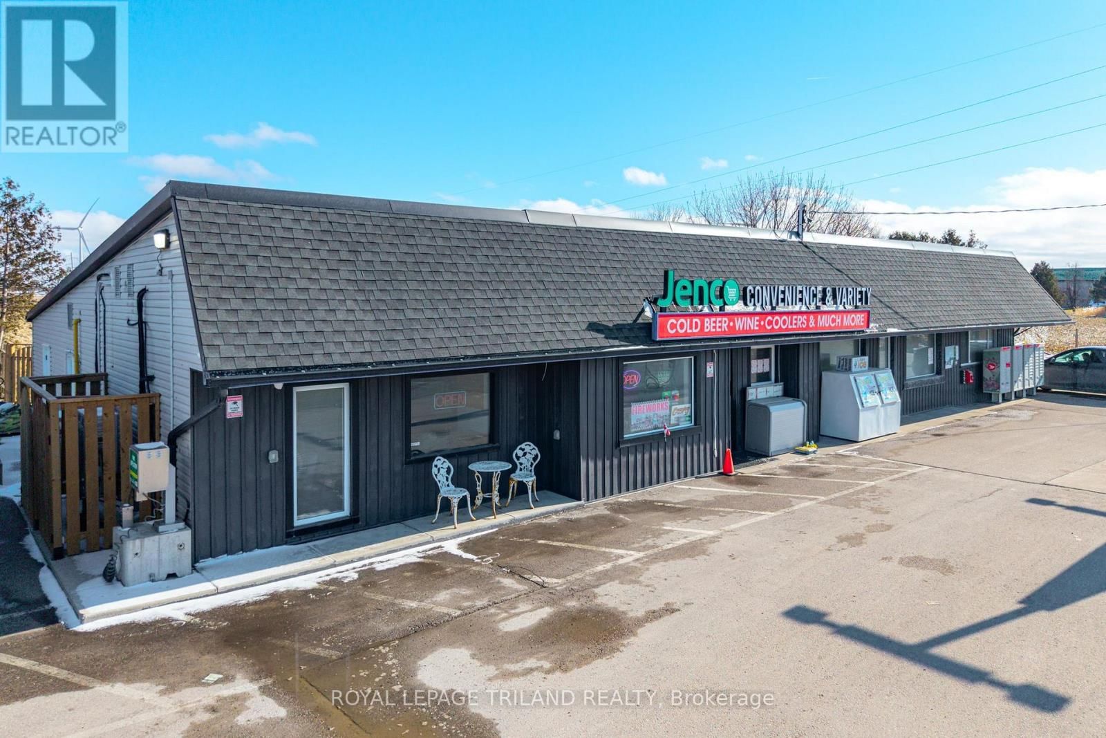 71146 BLUEWATER HIGHWAY Image 9