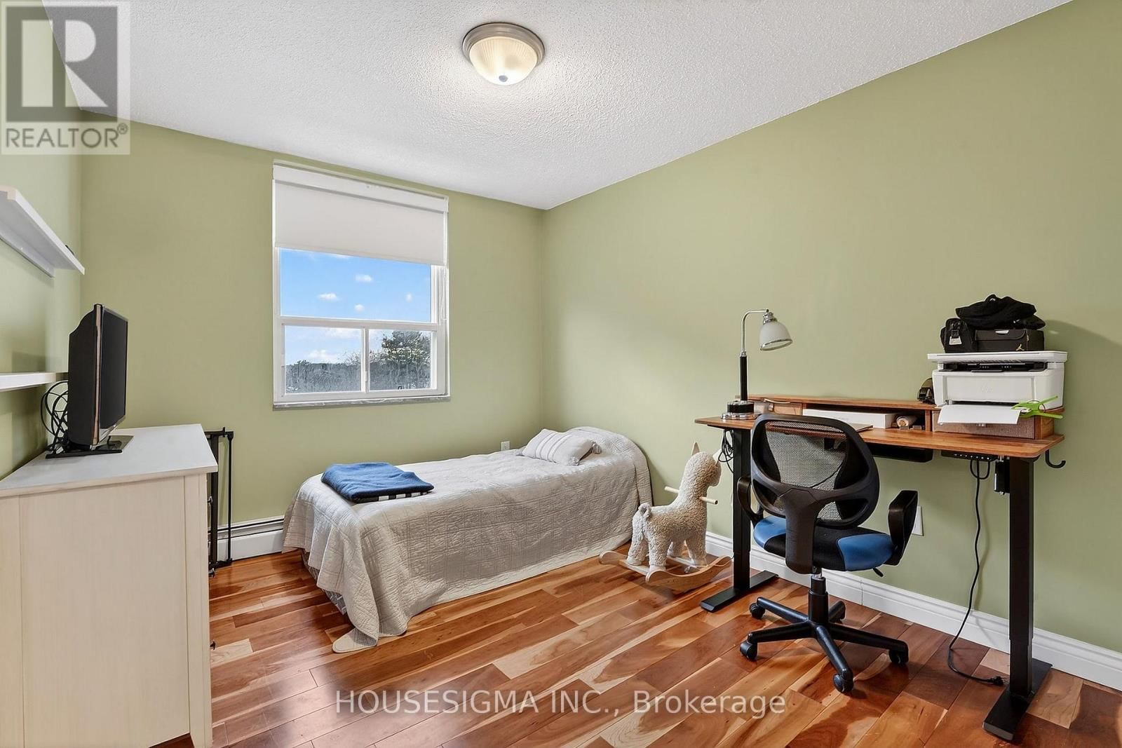 605 - 6390 HUGGINS STREET Image 35