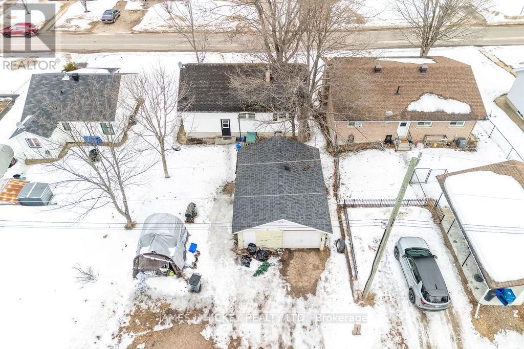 18 SUMMIT STREET Image 31