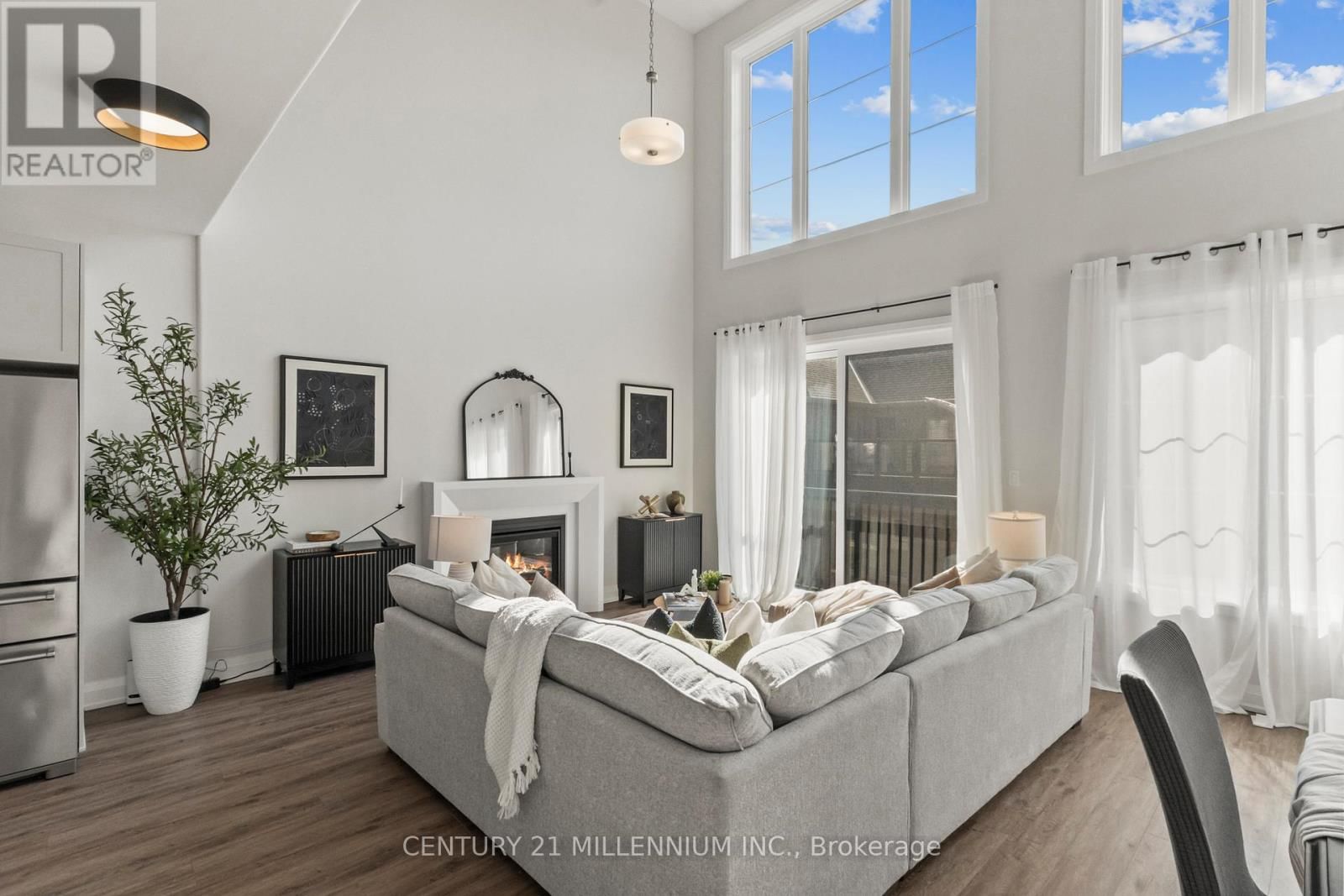 54 HOLLAND STREET Image 9