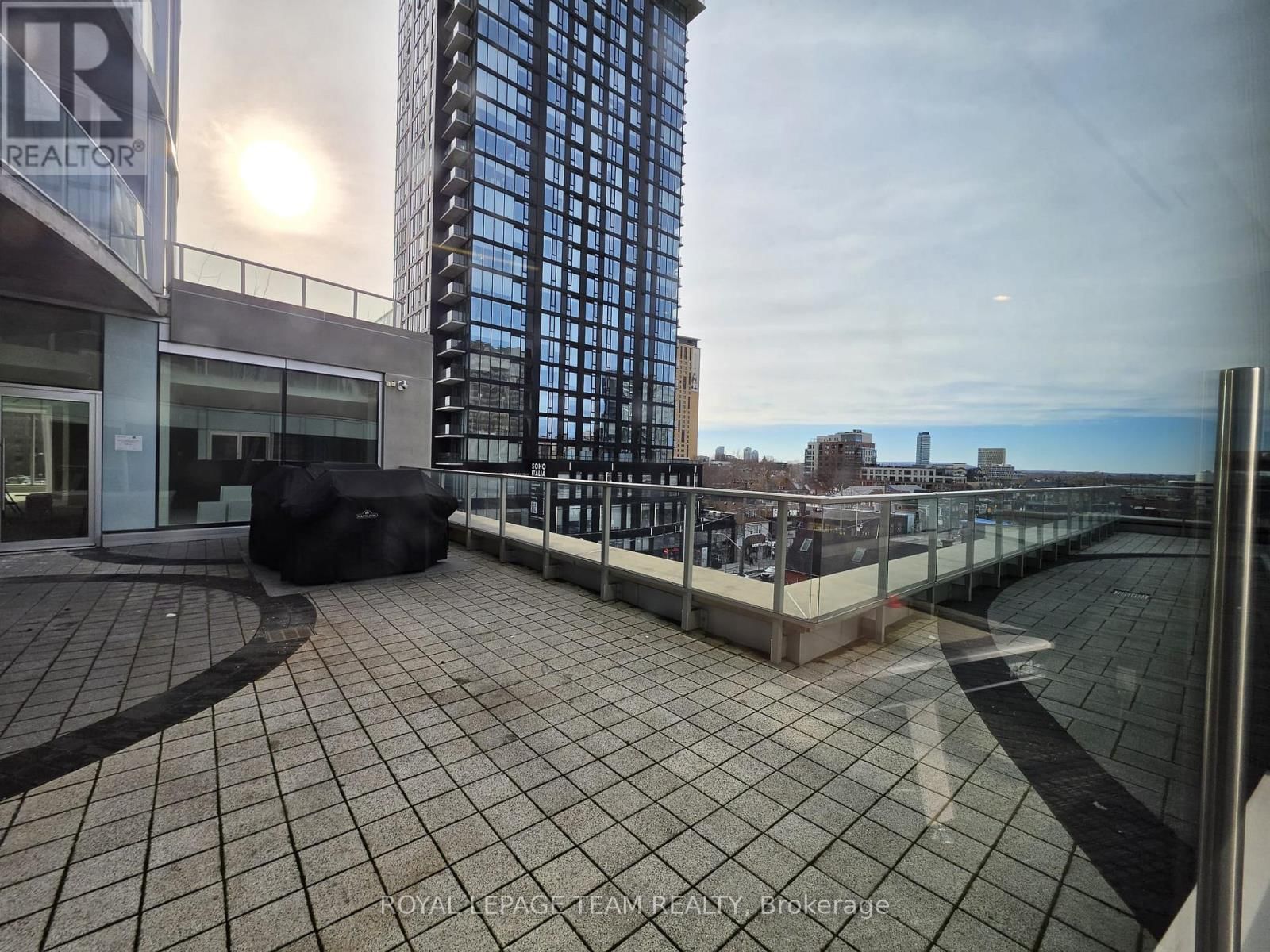 905 - 805 CARLING AVENUE Image 27