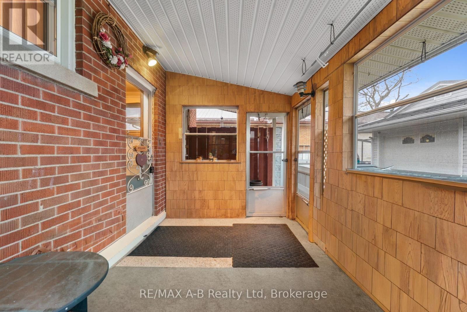 10 CLARK AVENUE Image 25