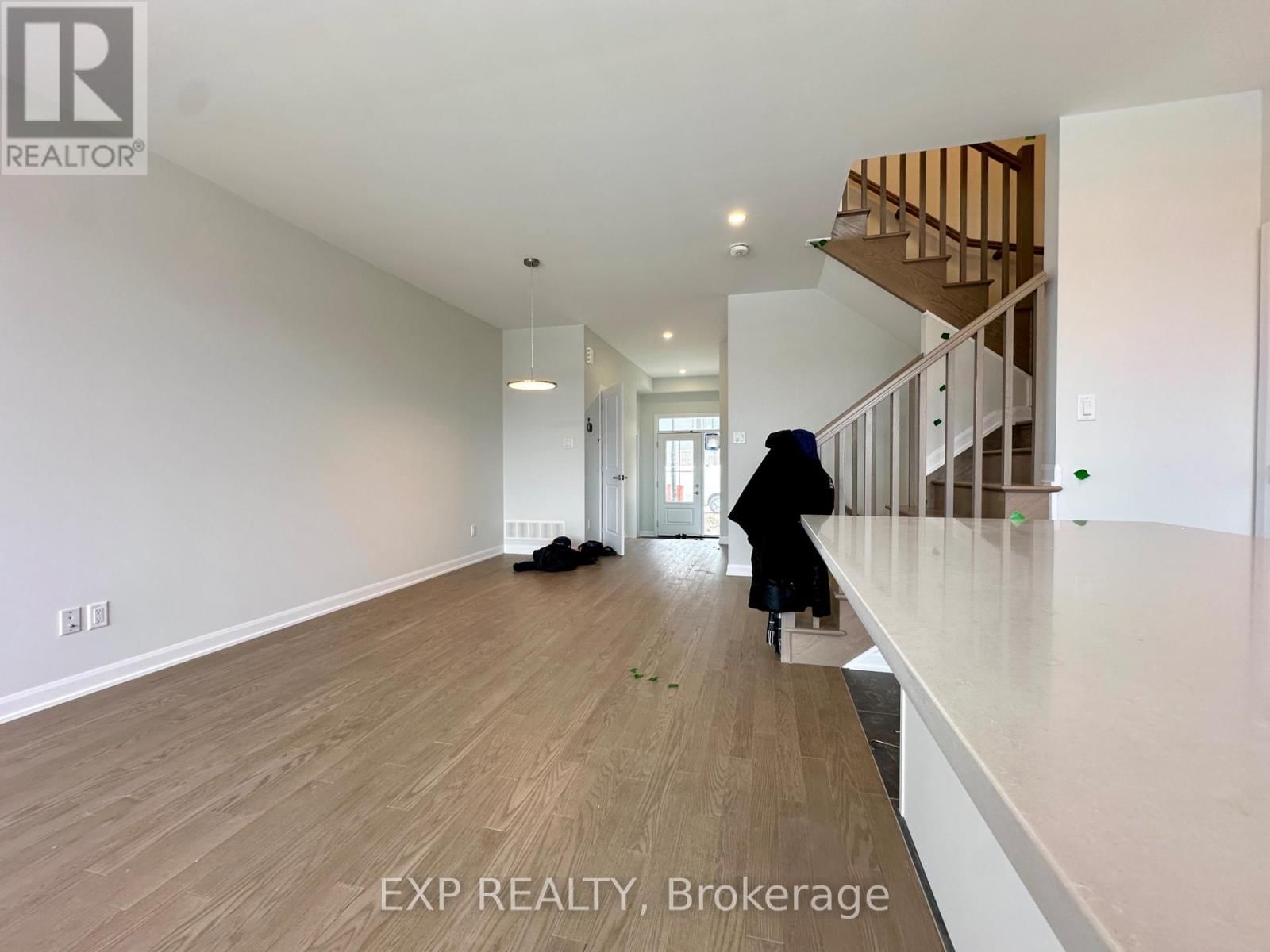 271 BANKSIDE WAY Image 5