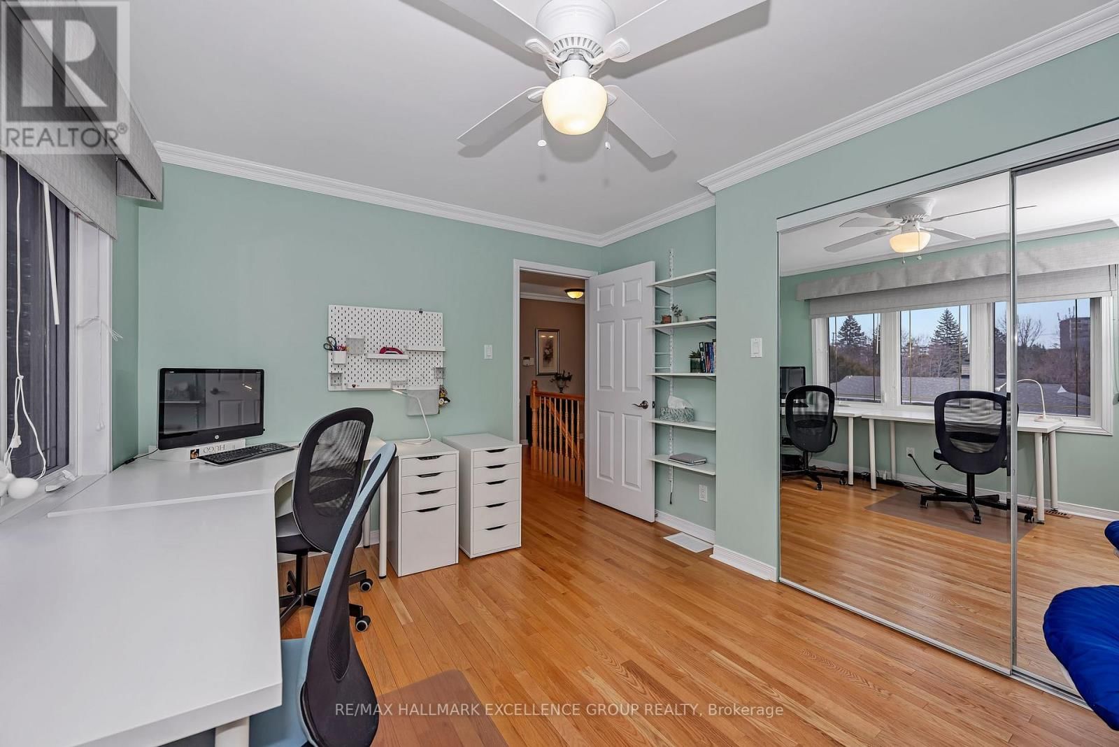 2691 COLMAN STREET Image 28