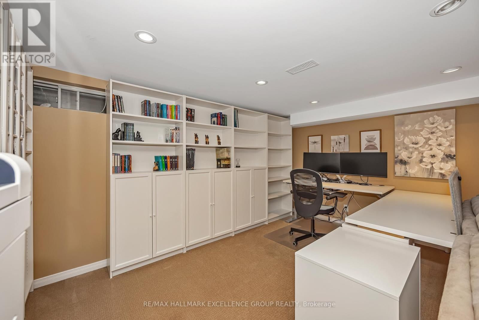 2691 COLMAN STREET Image 35