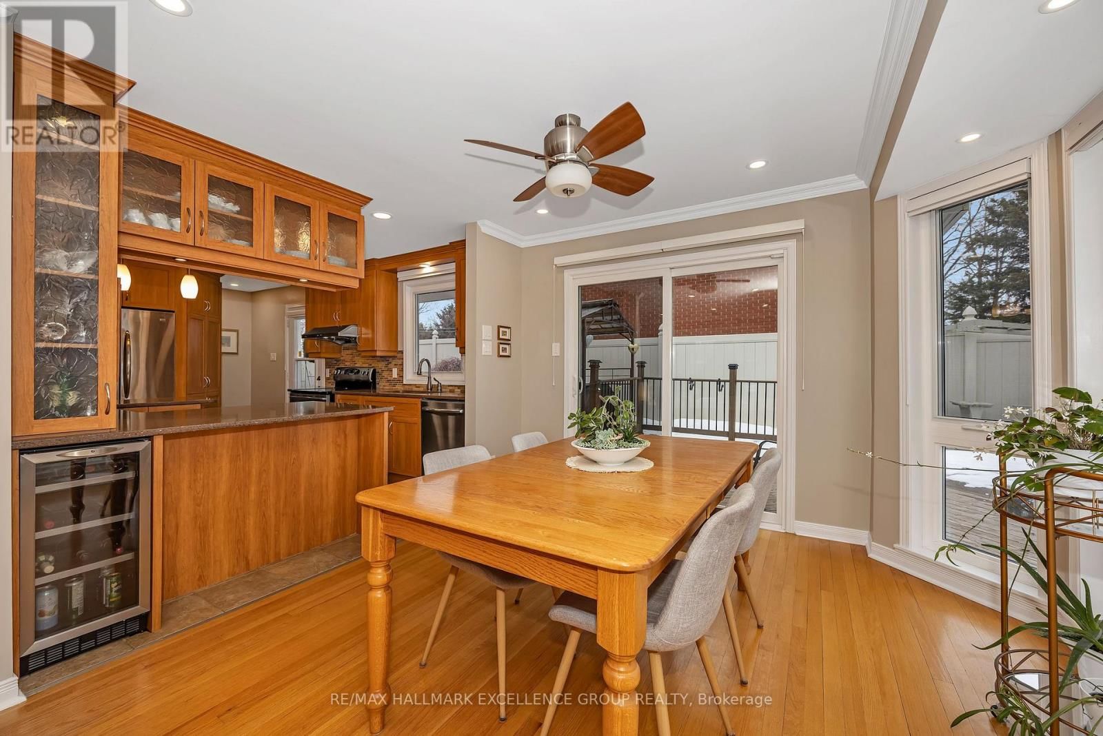 2691 COLMAN STREET Image 7