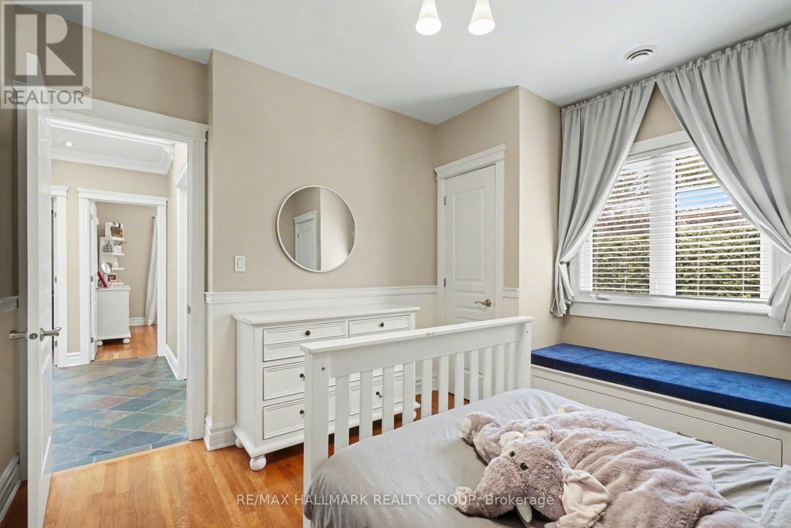 62 REBECCA CRESCENT Image 33