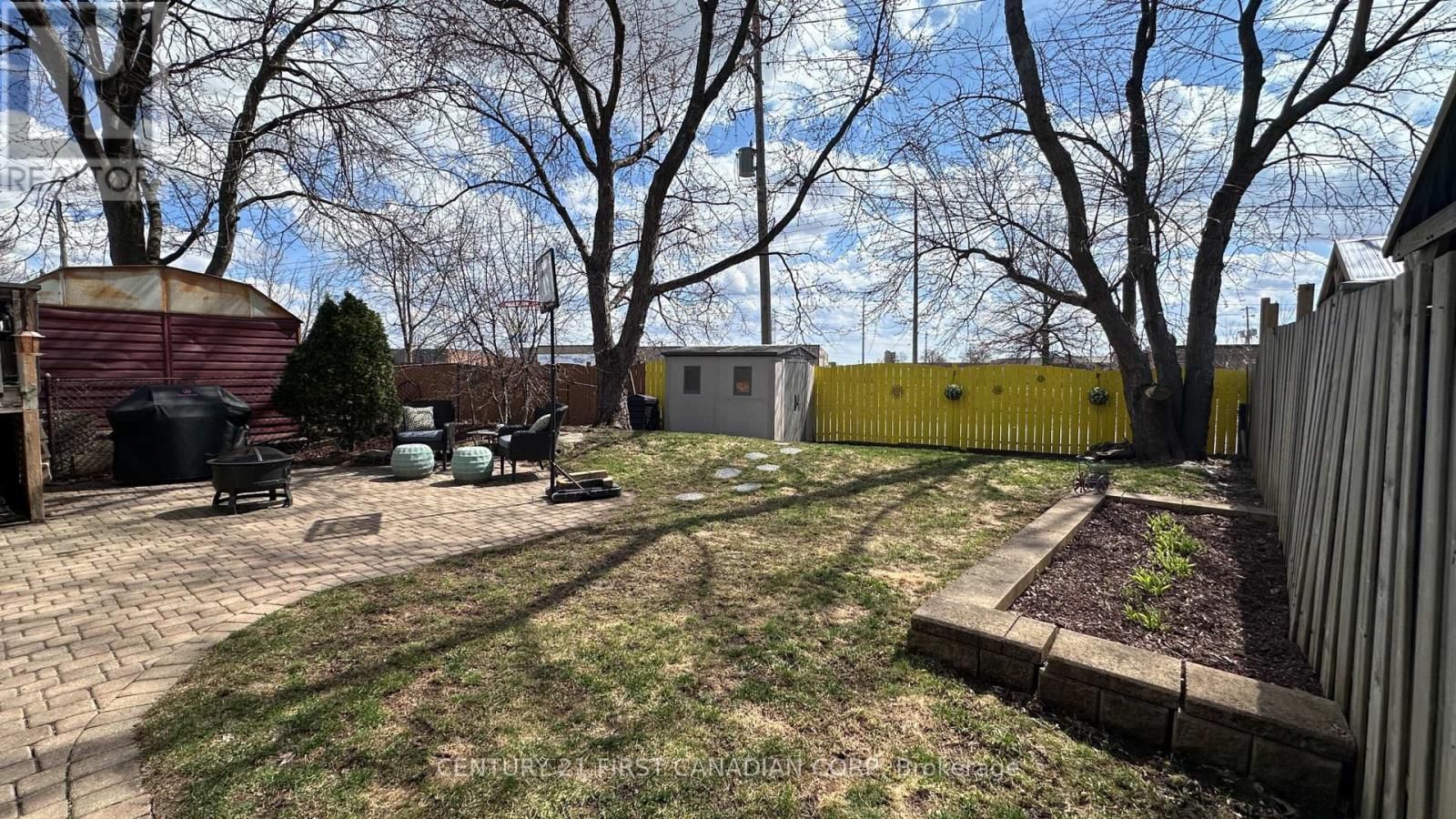 15 CHANCTON CRESCENT Image 18