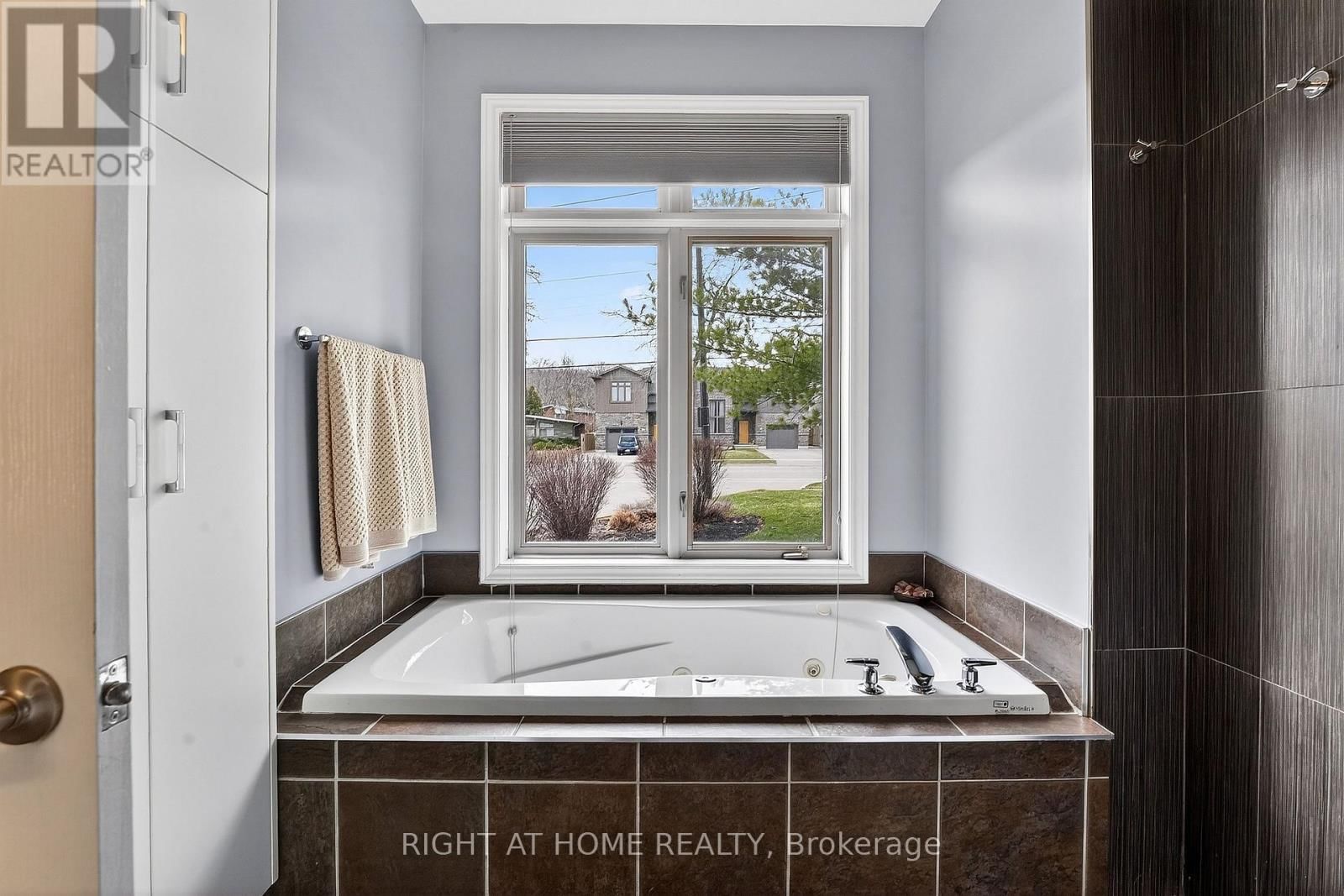 1 - 139 GLENDALE AVENUE Image 26